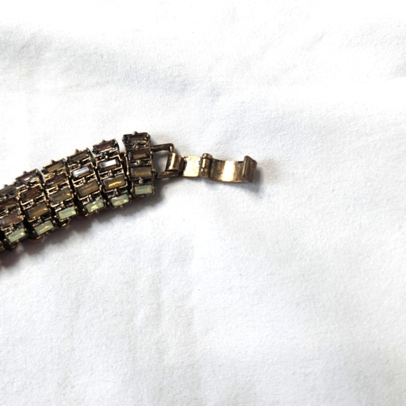 Avon Mark Make A Point Necklace - Picture 4 of 4